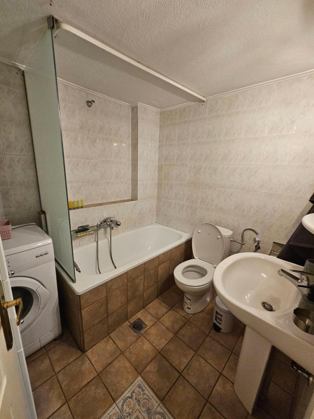 Kt Apartment Dráma Zewnętrze zdjęcie